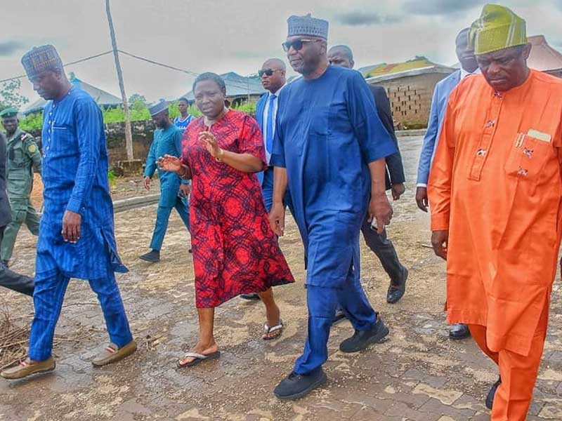 Abdulrazaq Visits Bode Saadu Over Arinun Bridge Flooding